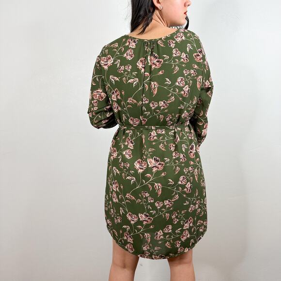 Verse Green Floral Roll Tab Sleeve Shift Dress - Picture 5 of 7